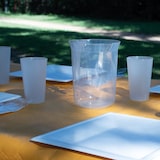 thumbnail of Carafes réutilisables en plastique transparent jaugée 1,4 L par 10