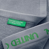 thumbnail of Benetton - Handtuch 90 x 160 cm, 380 g/m², 100 % Baumwollvelours, dunkelblau mit Logo, neutral