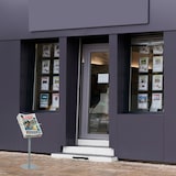 thumbnail of Porte Journaux & magazines Maxi format A3+ sur pied fixe H 77 cm