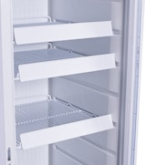 thumbnail of Gastro-Cool - Flaschenkühlschrank - schmal - abgerundet - weiss - LED - GCGD175