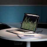 thumbnail of Lampe de bureau Travelight, à LED, coloris noir