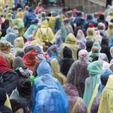 thumbnail of Relaxdays Regenponcho Einweg 20er Set, Einmal Regencape mit Kapuze, Erwachsene, Notfallponcho Damen, Herren, transparent