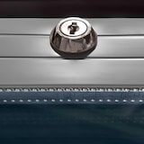 thumbnail of Nevera expositora vertical profesional negra 358 litros con puerta de cristal para hostelería. Frigorífico expositor refrigerado para bebidas.