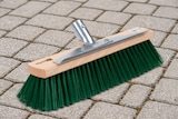 thumbnail of Hochwertiger Gartenbesen 40cm Breit mit Kratzleiste und Metall-Stielhalter Straßenbesen grüne Borsten Allzweckbesen Schrubberbesen ohne Stiel