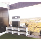 thumbnail of BBQ WIDE - Barbacoa simple, construido con cemento, cemento pintado blanco y negro - 86x48x203cm