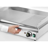 thumbnail of Plancha de asar con 1/3 acanalada, HENDI, Kitchen Line, 220-240V/3500W, 697x474x(H)241mm
