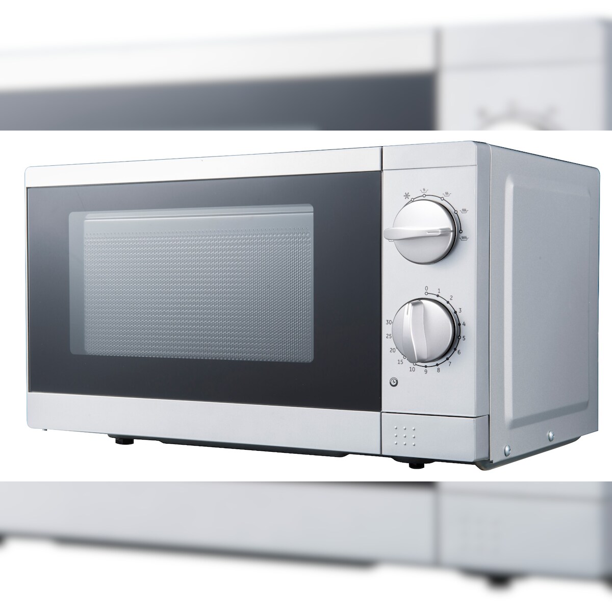 PKM Mikrowelle MW700-17 UB2 - 700 Watt Unterbau, Freistehend 17 Liter - silver