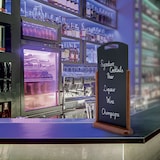 thumbnail of Securit® Tischtafel "Handle" mit Griff – Holzsockel dunkelbraun lackiert – 35x53cm