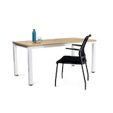 thumbnail of Cadeira cantilever Rocada com encosto em malha 938M. Assento estofado azul.