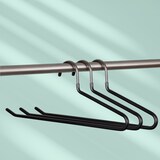 thumbnail of Relaxdays Hosenbügel, 20er Set, rutschfeste Kleiderbügel, platzsparend, HBT: 17,5 x 35 x 0,5 cm, Anzugbügel, schwarz