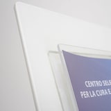 thumbnail of Danieli Store | Expositor publicitario de pie con atril con bolsillo tamaño A4 Vertical | Soporte de metal blanco con base en forma de L