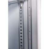 thumbnail of METRO PROFESSIONAL Schlanker Getränkekühlschrank GSC2133, Metall/Glas, 39 x 47.5 x 188 cm, 133 L, statische Kühlung, 200 W, mit Schloss, weiß