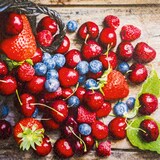 thumbnail of Home Fashion, Tasty Berries, Cocktail-Servietten aufgefaltetes Maß 25 cm x 25 cm, im Viertelfalz, 20 Stück pro Pack, 12 Pack pro Karton
