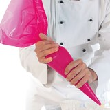 thumbnail of Spritzbeutel Magenta Höchstmaß an Präzision und Griff LDPE 3-lagig 1,5 L 1 Rolle 100 Stück