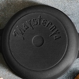 thumbnail of Bratpfanne aus Gusseisen - 2 Liter - Induktionsgeeignet - Bratpfanne aus Gusseisen - Mattschwarz