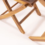 thumbnail of Conjunto ao ar livre de madeira de teca grau A. Mesa redonda de 90 cm e 2 cadeiras dobráveis.