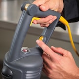 thumbnail of Hamilton Beach Commercial® - BigRig™ staafmixer met 355 mm (14 inch) staaf - HMI014