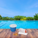 thumbnail of Relaxdays Pool Skimmer Socken, 30er Set, HxB: 22x12 cm, Nylon, Filternetz für Skimmerkorb, Entlastung Hauptfilter, weiß