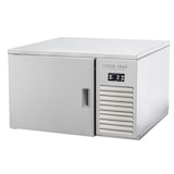 thumbnail of Abbattitore 3 teglie GN2/3. Sonda a spillone. Cicli Temperatura e Tempo. Temperatura +10°C/-38°C. Misure (LxPxH) 66x64x43,7 cm. Cool Head RF23A