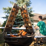 thumbnail of Relaxdays Flammlachsbretter 2er Set, Räucherbrett f. Lachsfilet, Zedernholzbrett, neigbare Edelstahl Halterungen, natur