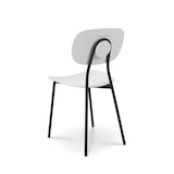 thumbnail of Silla blanca de estilo contemporáneo con patas de metal negro - modelo LEA