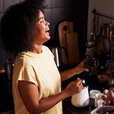 thumbnail of Tchibo Kaffeebereiter, Edelstahl-Permanentfilter, Keramik, Weiß