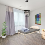 thumbnail of Hochwertiges Bettgestell mit Lattenrost 'DORADO' 70x200 cm Massivholz Buche