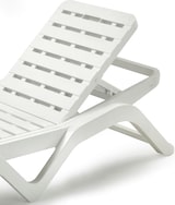 thumbnail of Lettino prendisole con schienale regolabile Sirocco, plastica, bianco