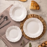 thumbnail of San Ignacio – 12-teiliges Geschirrset aus Opalglas Weiß mit 4 Gläsern aus klarem Kristallglas à 380 ml