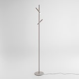 thumbnail of GPIT40 Stehleuchte aus taubengrauem Aluminium, 2 x 5,4 W integrierte LEDs, 3000 K, 431 lm, 25° verstellbarer Abstrahlwinkel, separater Schalter – Gea