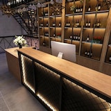 thumbnail of Bartheke, Empfangstresen, Kassentheke, Industrial-Bar mit Metallgitter-Design, Braun 180x60x100cm【BMBW180】