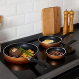 thumbnail of WellHome - Juego de 3 Sartenes Ø16//20/24cm de Aluminio prensado en Bronce metalizado con Juego de 6 Utensilios de cocina en PBT color Negro