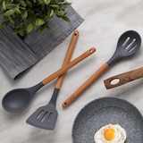 thumbnail of San Ignacio - Set 4 Coltelli da Cucina in Acciaio Inox e Set 3 Utensili da Cucina Collezione Daimiel