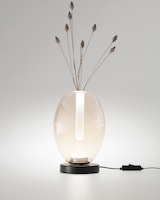 thumbnail of Tully 7W LED-Tischleuchte mit Metallgestell und cognacfarbenem Borosilikatglas, Touch-Bedienung und Farbtemperatur 2700K/3000K/4000K - Tully