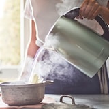 thumbnail of CUISINART bouilloire à température réglable 1.7l 3000w pistache cpk17ge