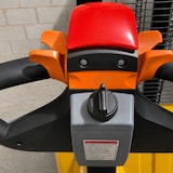 thumbnail of Apilador Eléctrico 1200kg a 3000mm - 24V/100Ah