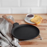 thumbnail of Pfannkuchenpfanne 22 cm Crêpes - Bratpfanne aus  Gusseisen Omlettpfanne Blinipfanne Holzgriff Induktion