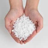 thumbnail of Kunstschnee Schneeflocken 20g zum Basteln Dekorieren Schnee Deko Bastelschnee Dekoschnee Weihnachtsdeko Winterdeko Weiß