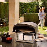 thumbnail of Bergner - Draaibare gas-pizzaoven 64x42,5x30 cm tot 500 ºC met pizzasnijder van roestvrij staal en 3-delige schortset in zwart