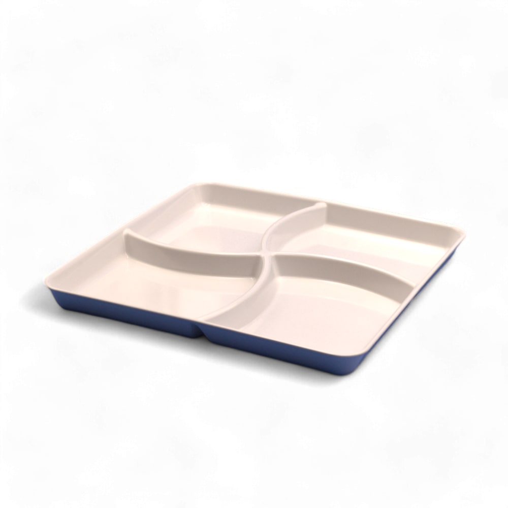 Vassoio Quadrato a 4 scomparti in melamina . Misura Media 26 x 26 cm