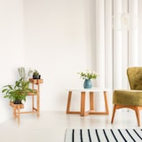 thumbnail of Relaxdays Blumentreppe 3-stöckig, Blumenetagere, beweglich, für Kräuter, Blumentöpfe, Holz Pflanzregal 57 cm hoch, natur