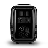 thumbnail of RADIOLA Mini geladeira portátil 4L funcionamento 12V-220V  Função quente/frio Fácil transporte Preto  RAMF4B