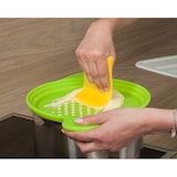 thumbnail of Spätzlereibe Spätzlepresse Spätzlehobel Das Spätzlewunder von Muxel mit Patentschaber Orange