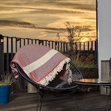 thumbnail of Lumaland Baumwolldecke / Tagesdecke aus 100 % Baumwolle - ca. 200 x 240 cm - Rubin Rot