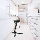 thumbnail of Taburete / silla de trabajo TOP WORK 33 PU negro espuma armazón métalico hjh OFFICE