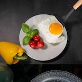 thumbnail of Intirilife 12-teiliges Küchenutensilien Set Silikon in Schwarz - 12.5 x 32.5 cm Kochbesteck Zange Schneebesen Pfannenwender Pinsel Schöpfkelle