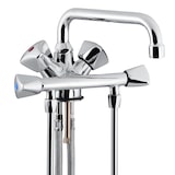 thumbnail of Bierthekenarmatur mit Schwenkauslauf - 2 Unterspühlrohre