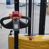 thumbnail of Apilador Eléctrico TYMBIA 1200kg a 3000mm LITIO 24V/60Ah