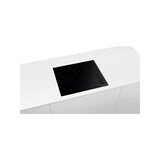 thumbnail of Table De Cuisson Vitrocéramique 4 Foyers Commandes Latérales Usage Non Intensif Bosch