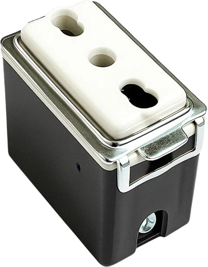 Presa bivalente marlavil 7079.n serie venus per impianti moderni | METRO
